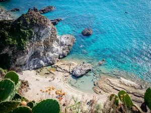Come raggiungere Costa degli Dei dall’Aeroporto di Lamezia Terme in taxi